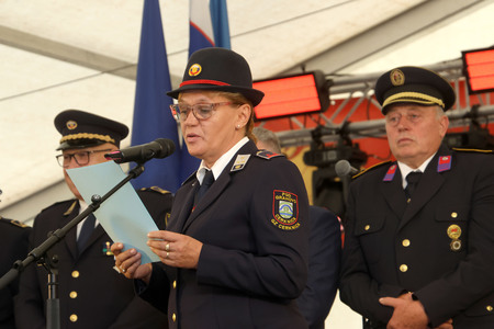 Predaja gasilskega vozila  GVGP-1 PGD Grahovo 13 Foto Ljubo Vukelič